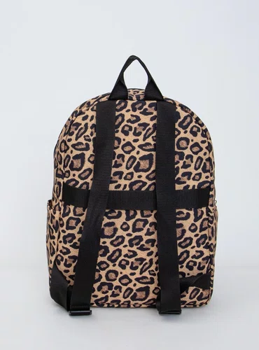 Mochila Petite Jolie Teen Onça Pj11055ii Acambamento Dos Ferragens Ouro Cor Marrom-claro Correia De Ombro Preto