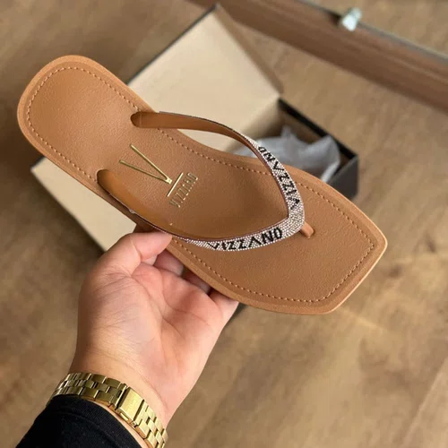 Sandália Rasteira Feminina Vizzano Com Brilho Camel