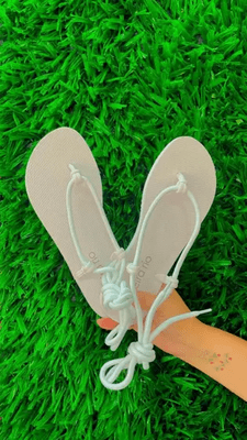 Sandália Chinelo branco beira rio com Amarração