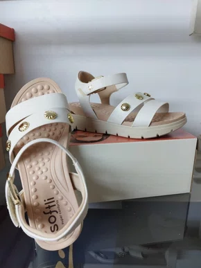 Sandália Flatform Casual Detalhe Aplique New Logo Softli Off White